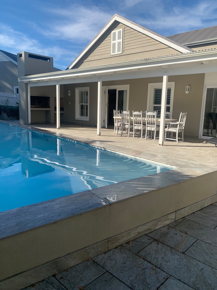 4 Bedroom Property for Sale in Goose Valley Western Cape